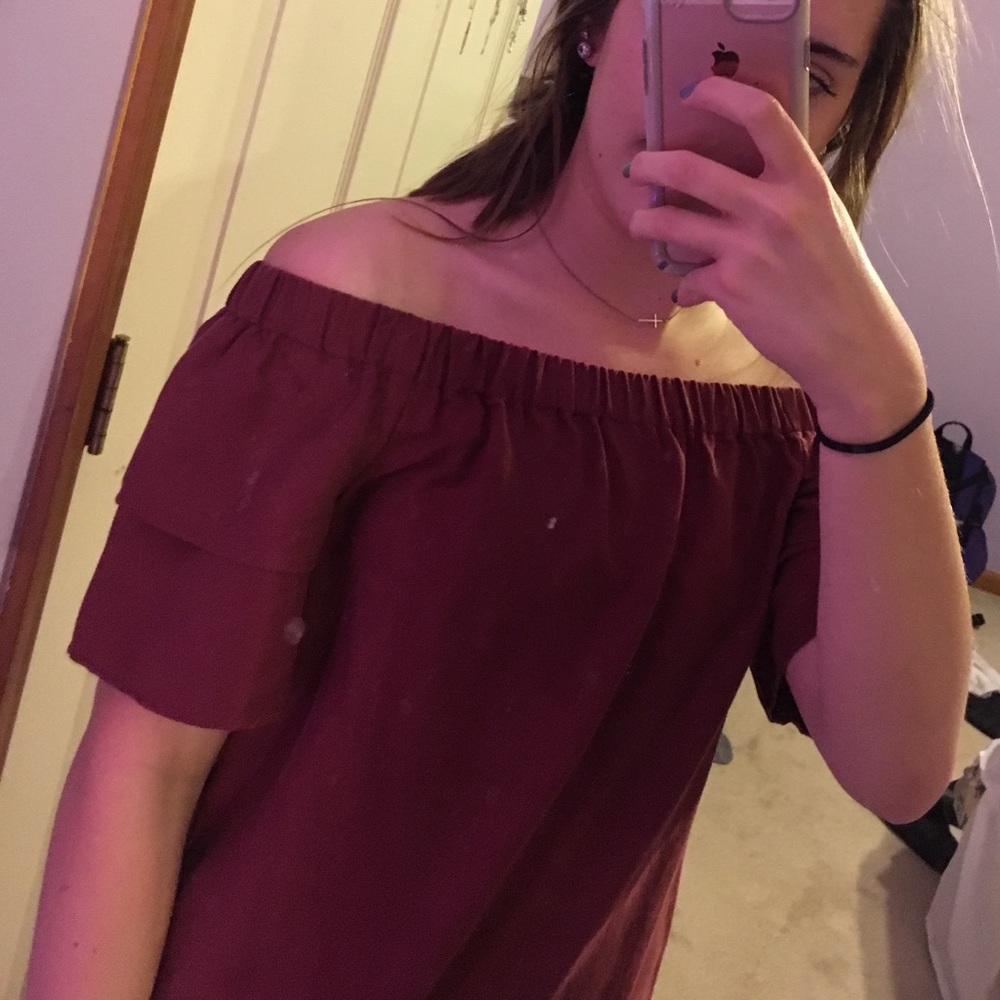H&M off the shoulder blouse